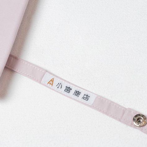 愛着を持って、おしゃれとして使う「つくりのよさ」にこだわった日本製の傘。そんな傘を1930年からつくり続ける小宮商店さん謹製です。