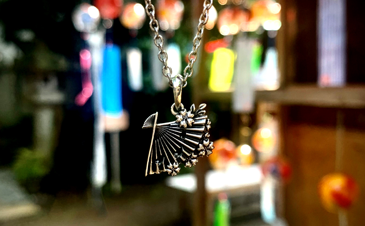 雨情華月アクセサリーブランド【月光華】新作ネックレス『恋風』|公式